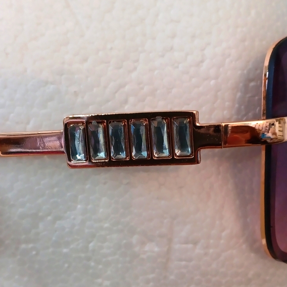 Rose Tinted Shield Sunglasses w crystal accents 🍀 - Picture 4 of 9